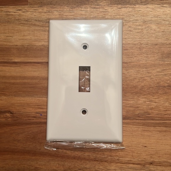 ENERLITES Electrical Outlet Cover Plates - Picture 2 of 6